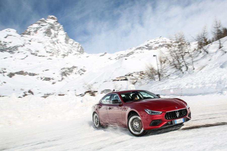  Maserati Ghibli S Q4 GranSport Carbon Pack 2017 года  (фото 29 из 44)